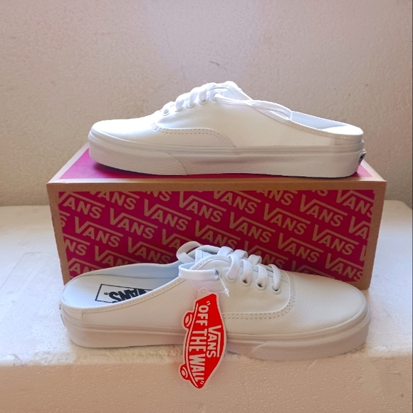 Vans - Picture 4 of 4